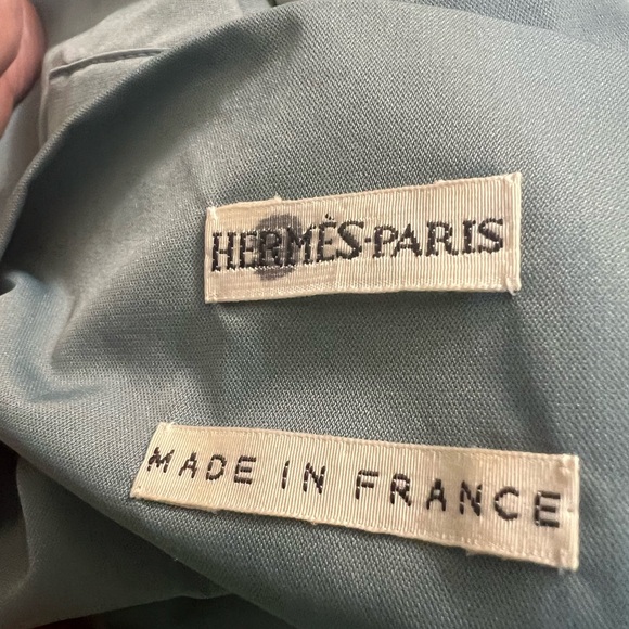 Vintage Hermes Jacket Silk Paperoles Reversible
And Top Cashmere Print S mint 💚🤍 - Picture 9 of 17